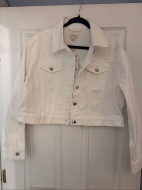 On 3rd White Cropped Denim Jacket